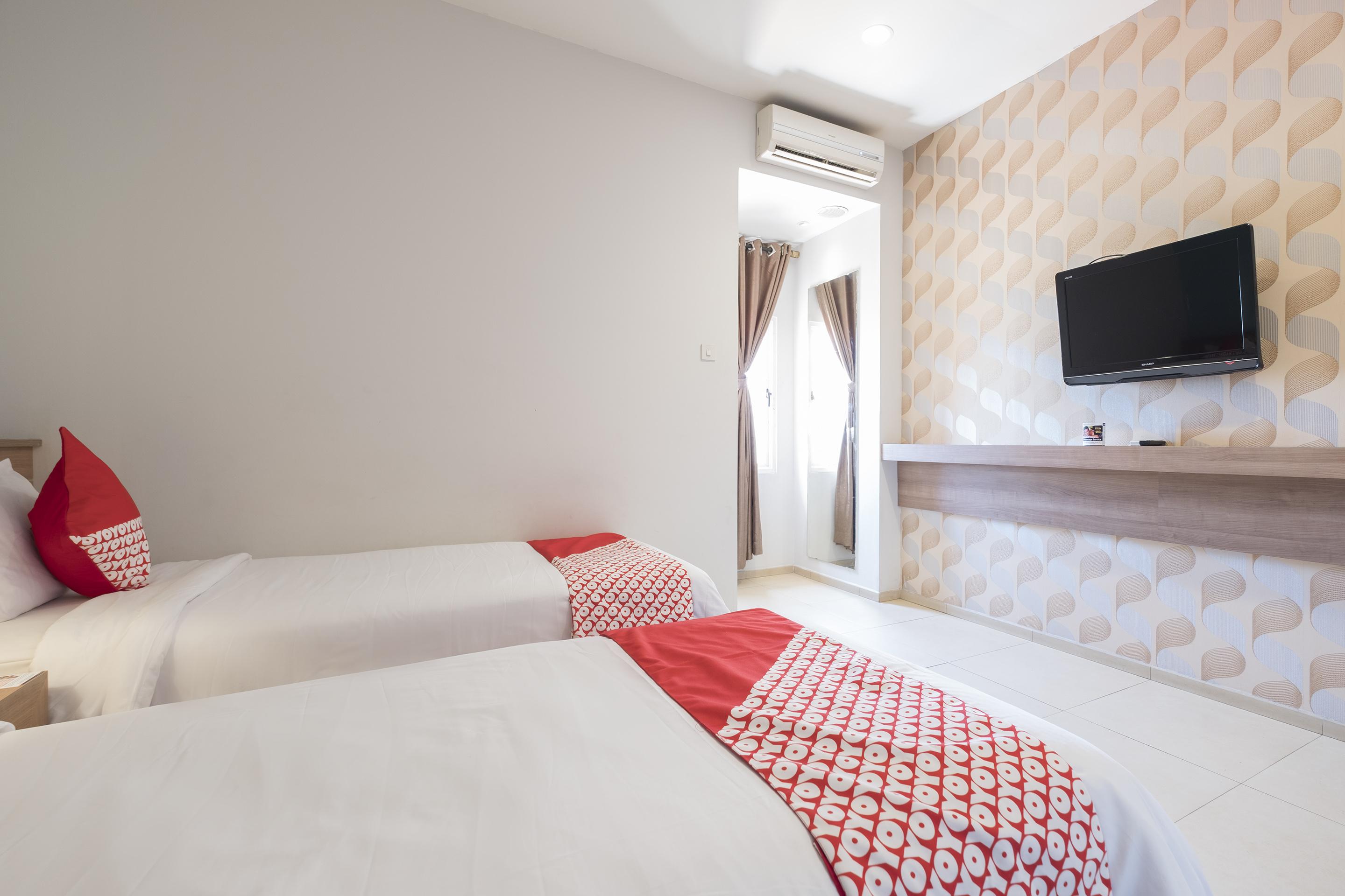 Aswin Hotel And Spa Makassar Exterior photo