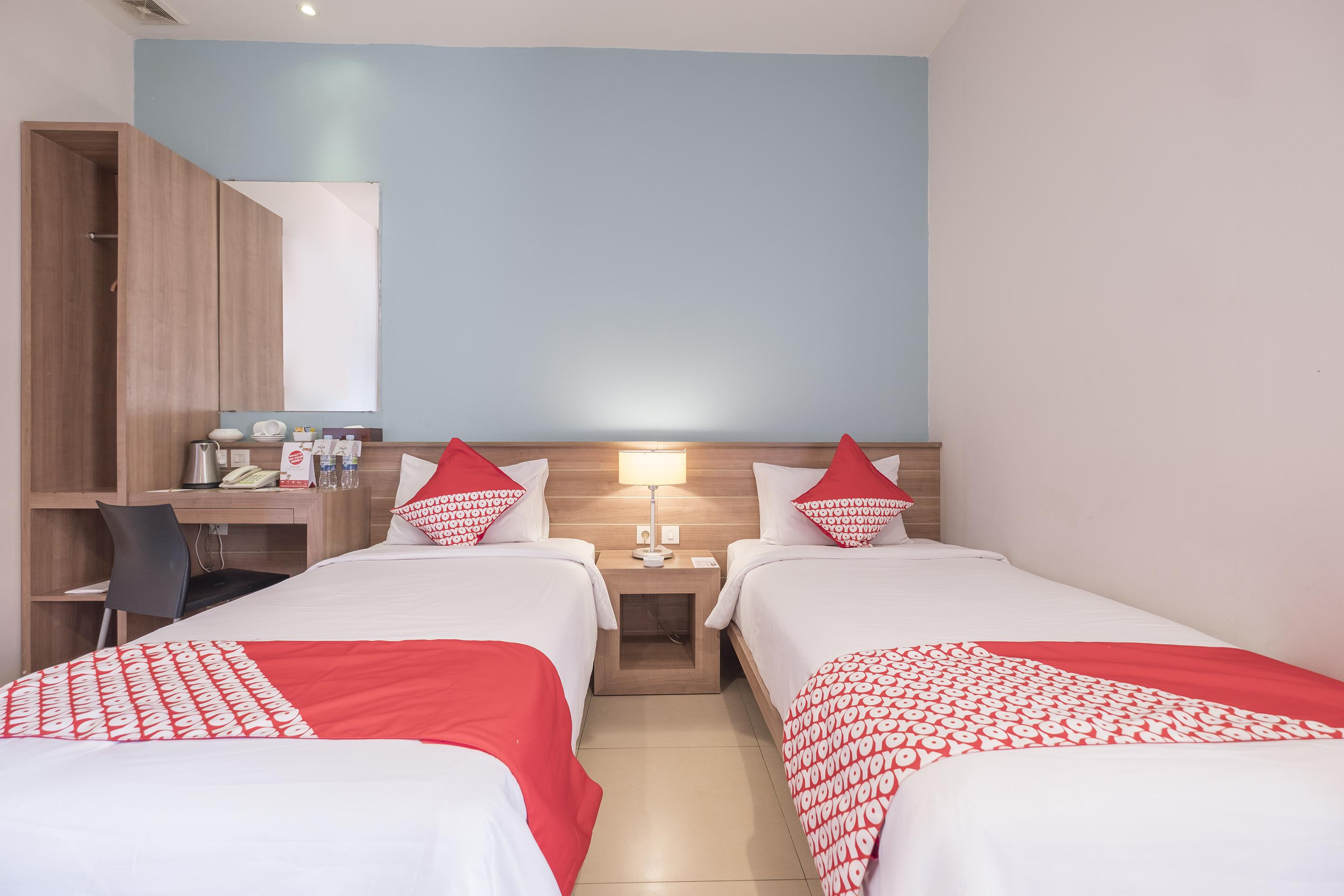 Aswin Hotel And Spa Makassar Exterior photo