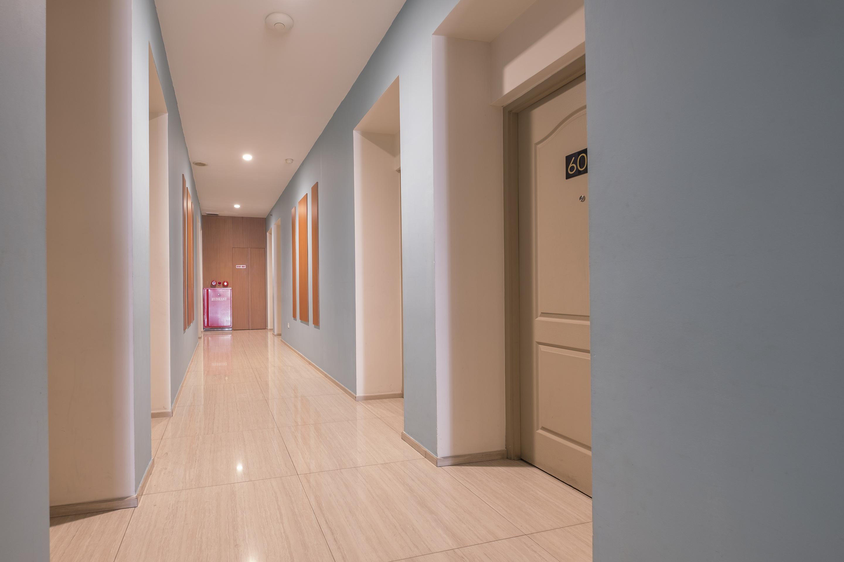 Aswin Hotel And Spa Makassar Exterior photo