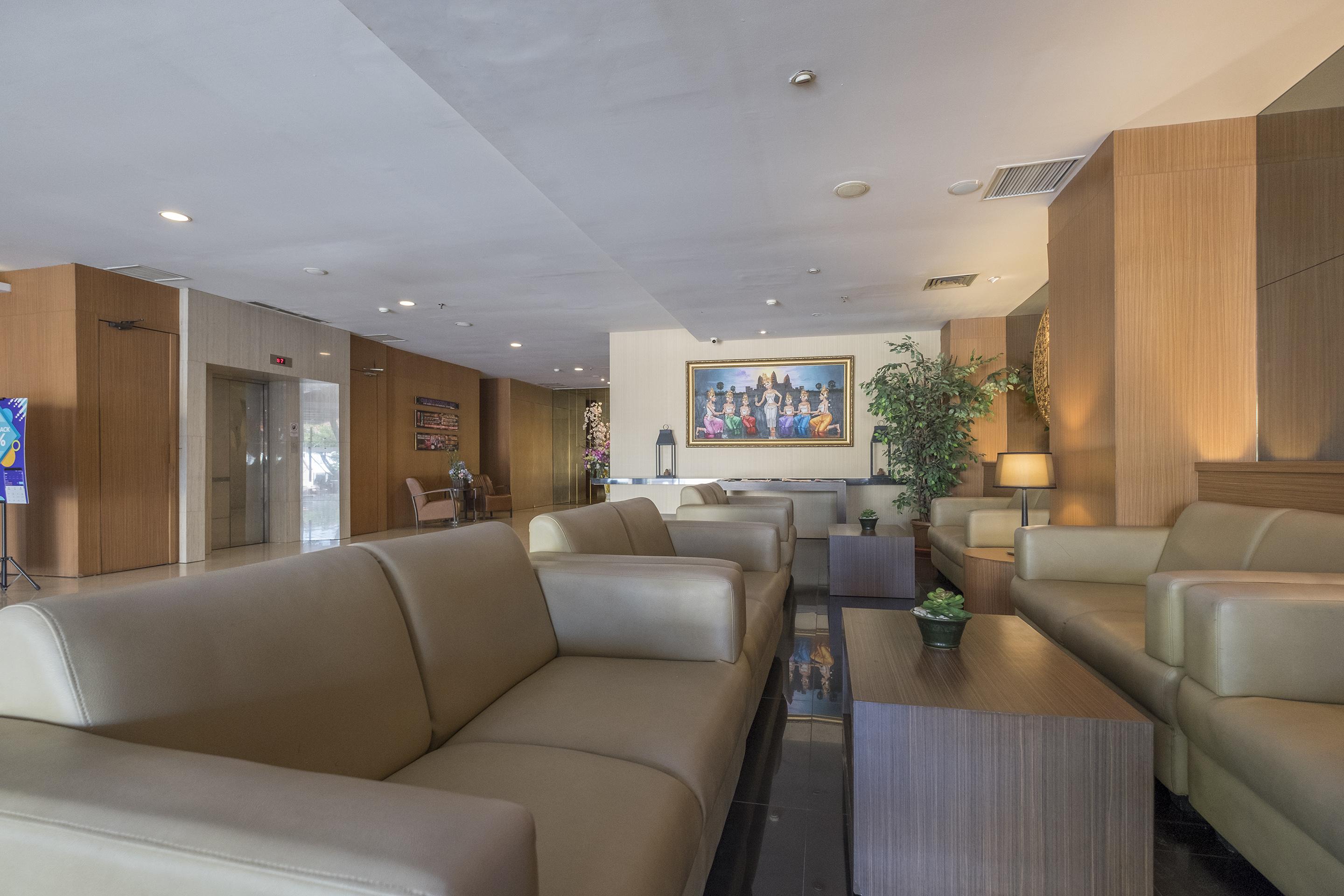Aswin Hotel And Spa Makassar Exterior photo