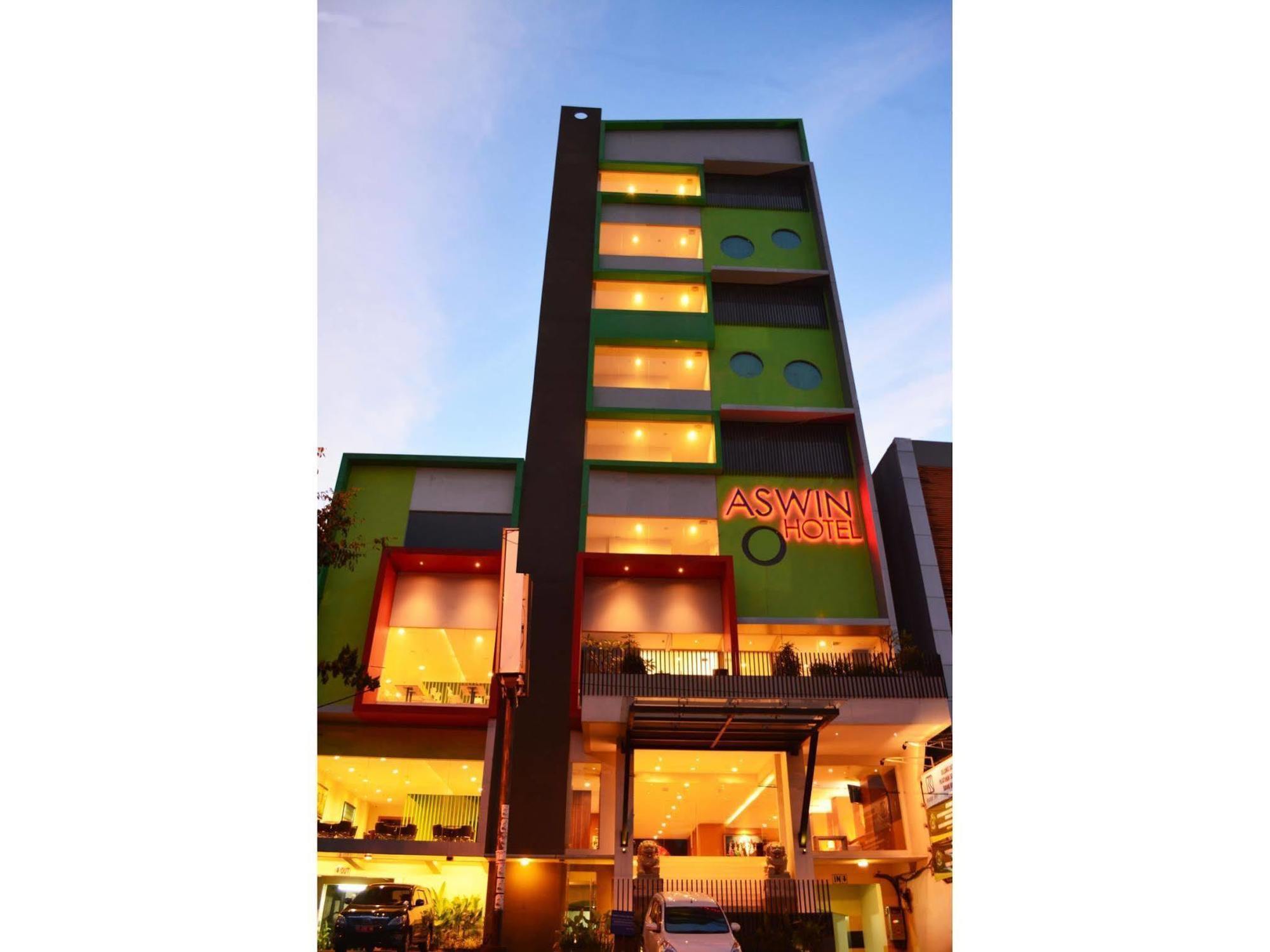 Aswin Hotel And Spa Makassar Exterior photo