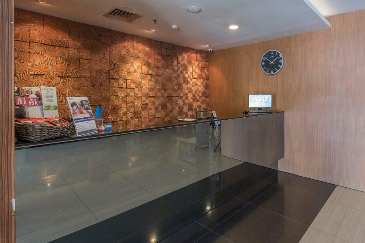 Aswin Hotel And Spa Makassar Exterior photo